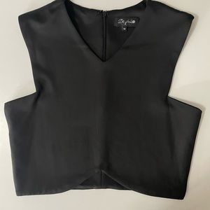 Black Crop With Detail SZ M